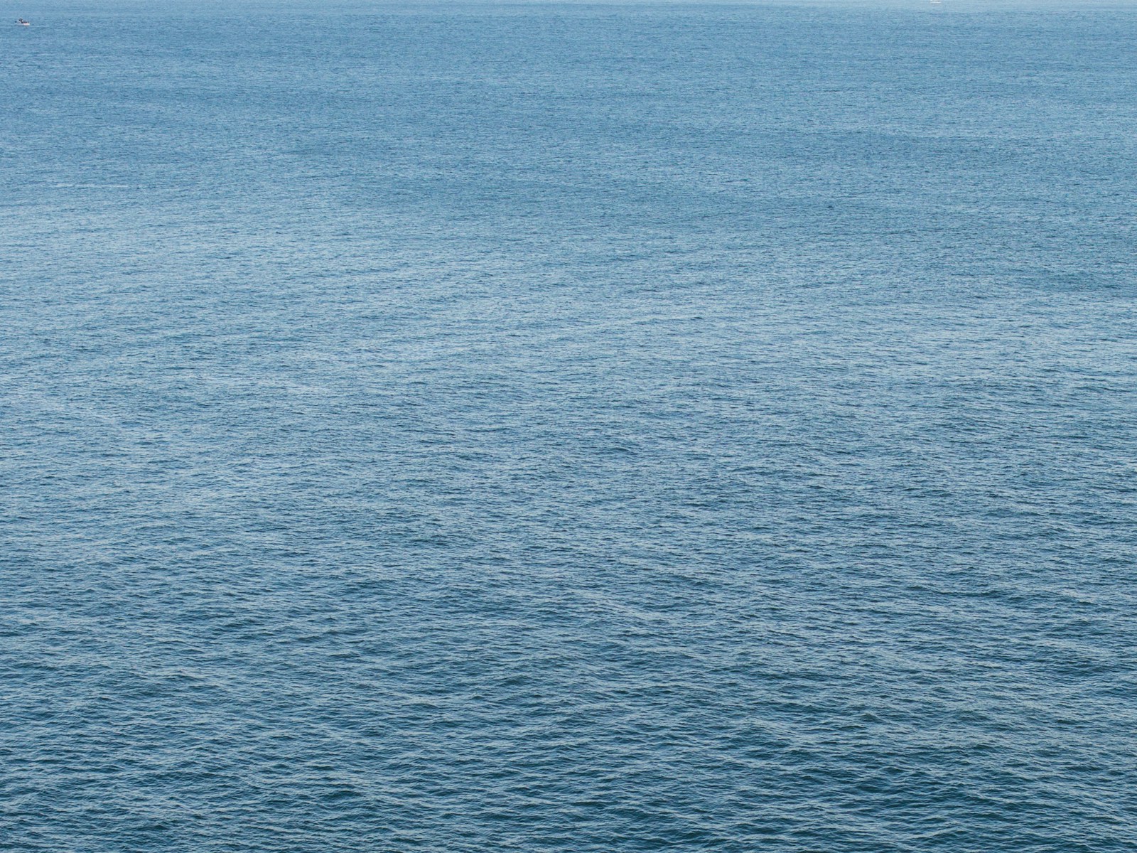 blue ocean water during daytime